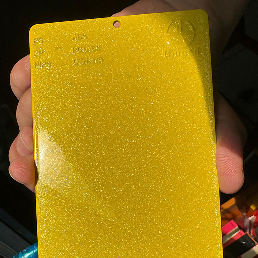 Solution for automotive repair metal base paint
